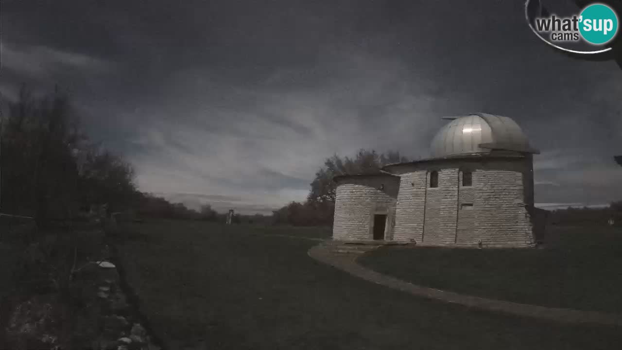 Višnjanska opservatorijska web kamera: Zavirite u svemir s poluotoka Istre, Hrvatska