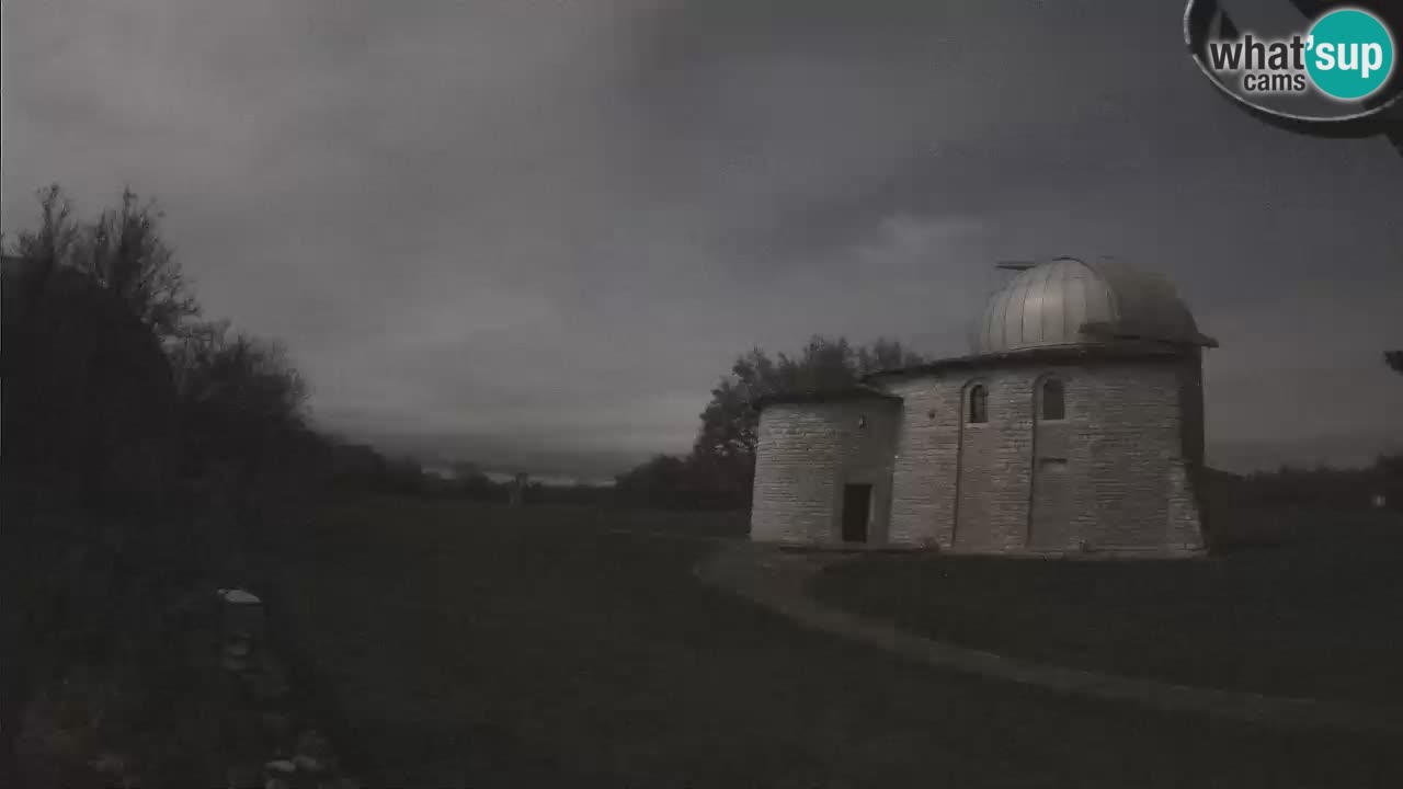 Višnjan Observatory Webcam: Gaze into the Cosmos from Istria, Croatia