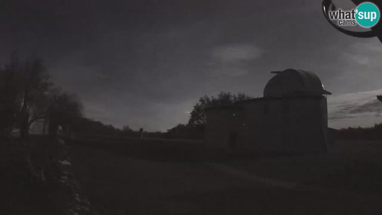 Višnjanska opservatorijska web kamera: Zavirite u svemir s poluotoka Istre, Hrvatska