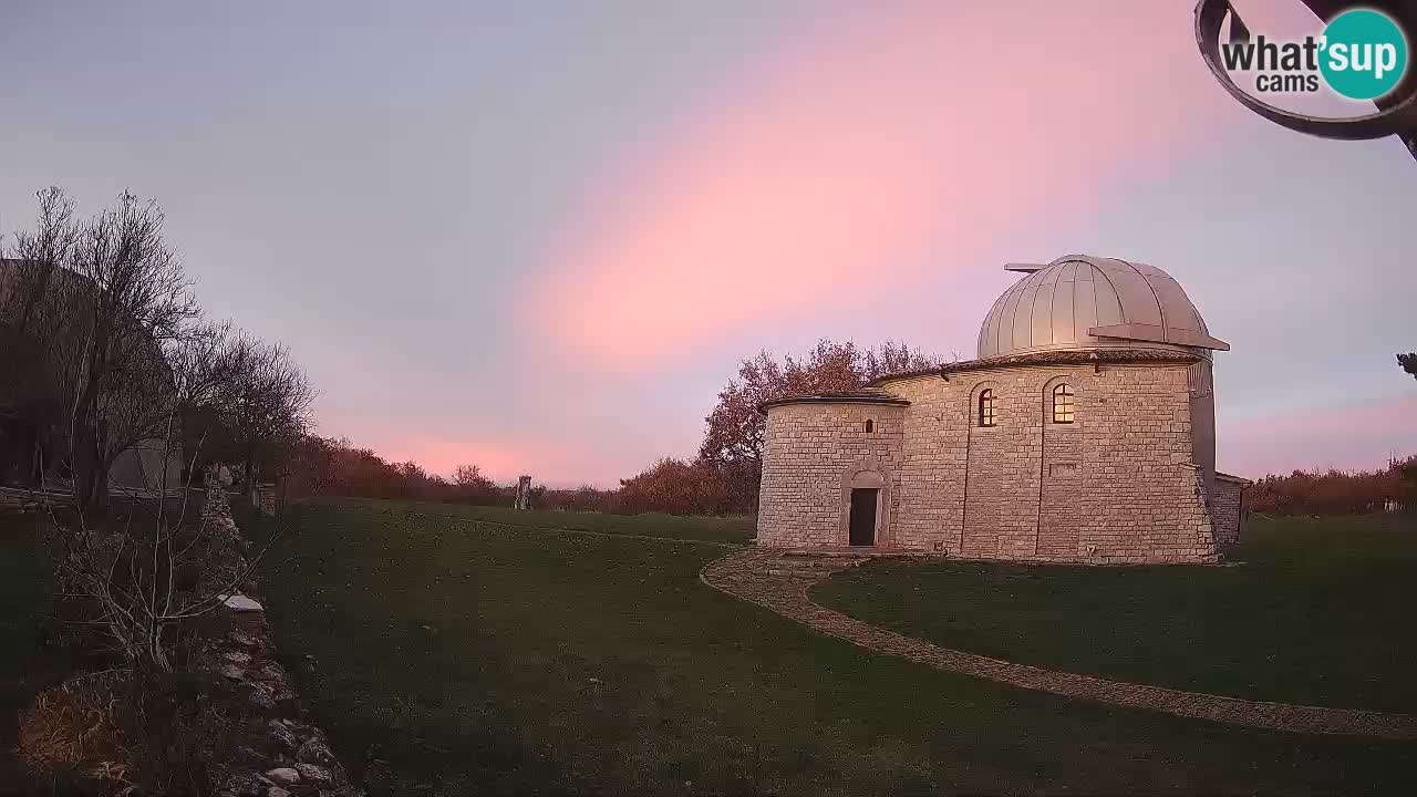 Višnjanska observatorijska spletna kamera: Opazujte vesolje iz Istre, Hrvaška