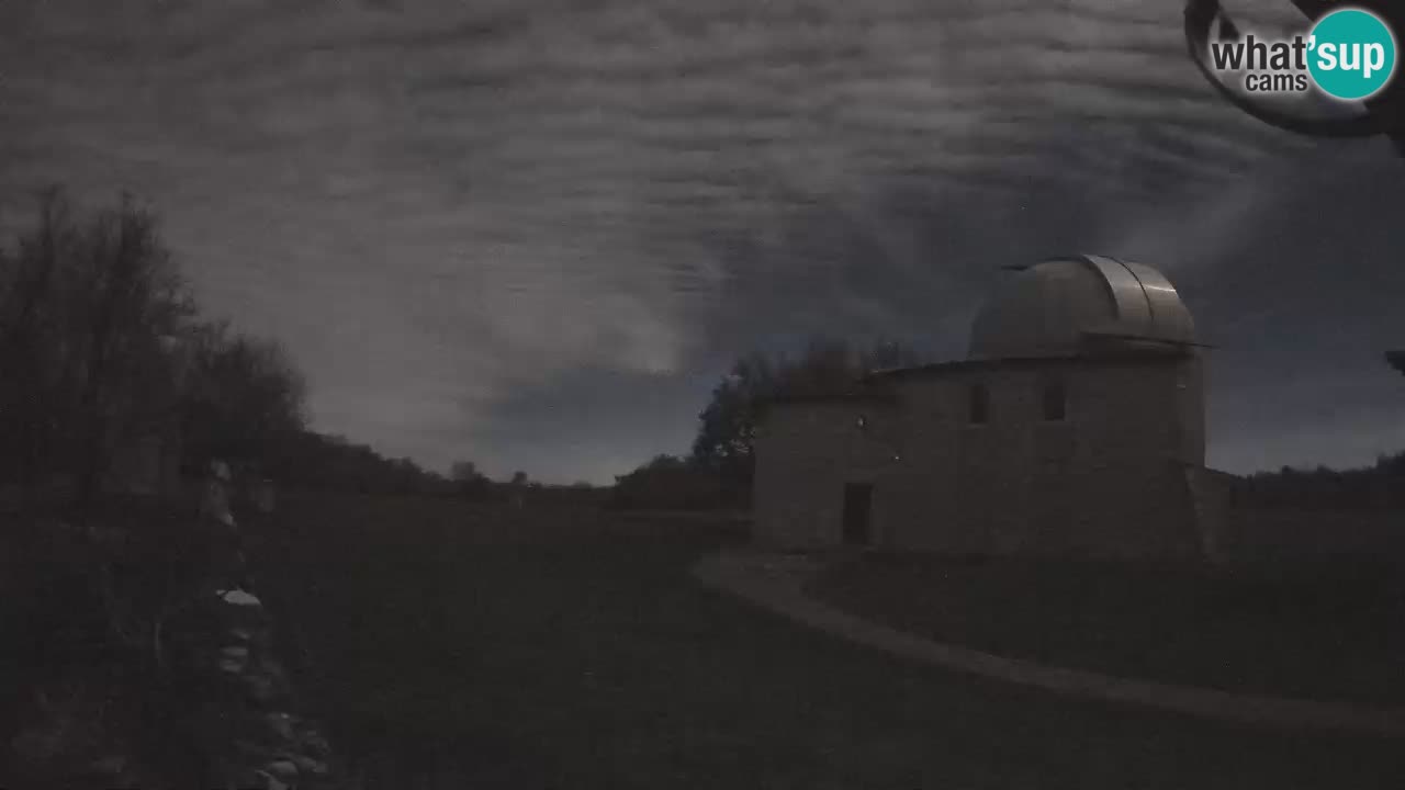 Webcam de l’Observatoire de Višnjan: Plongez dans le cosmos depuis l’Istrie, Croatie