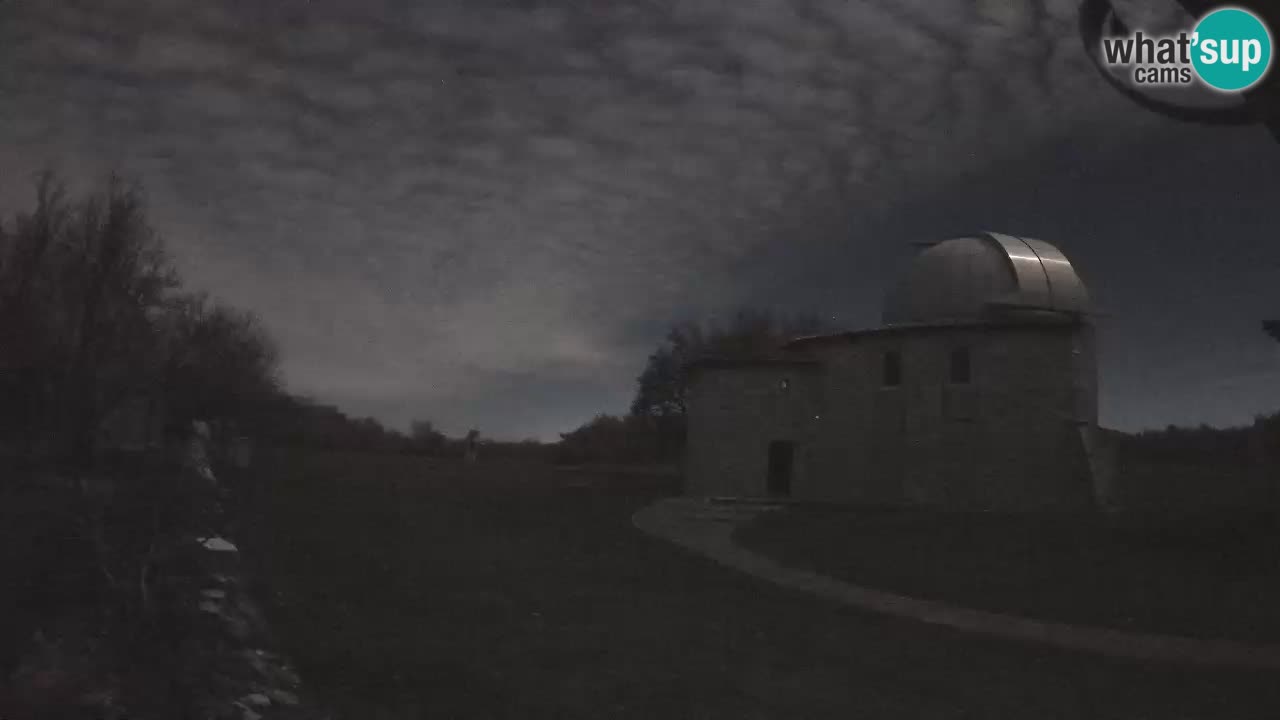 Višnjanska observatorijska spletna kamera: Opazujte vesolje iz Istre, Hrvaška