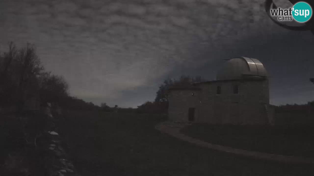 Višnjanska observatorijska spletna kamera: Opazujte vesolje iz Istre, Hrvaška