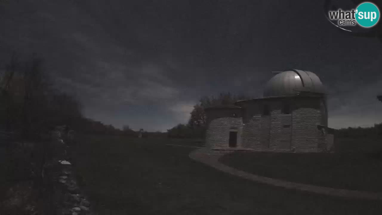 Višnjanska observatorijska spletna kamera: Opazujte vesolje iz Istre, Hrvaška