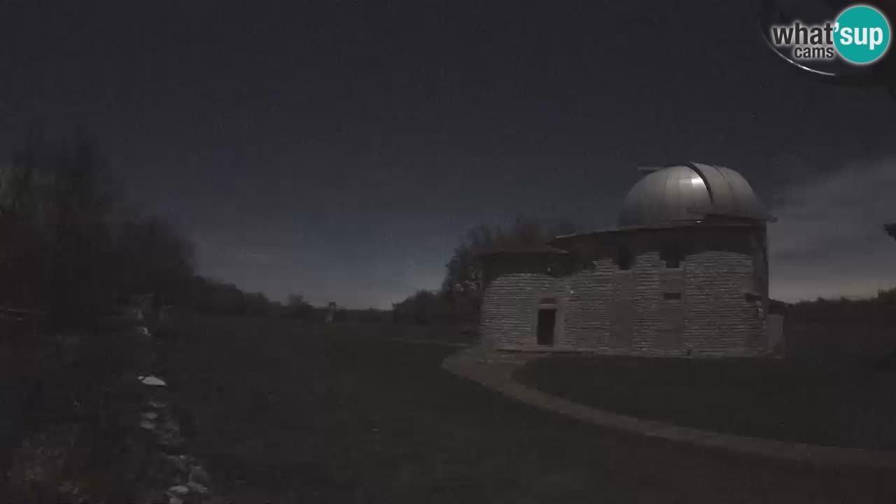 Višnjanska observatorijska spletna kamera: Opazujte vesolje iz Istre, Hrvaška