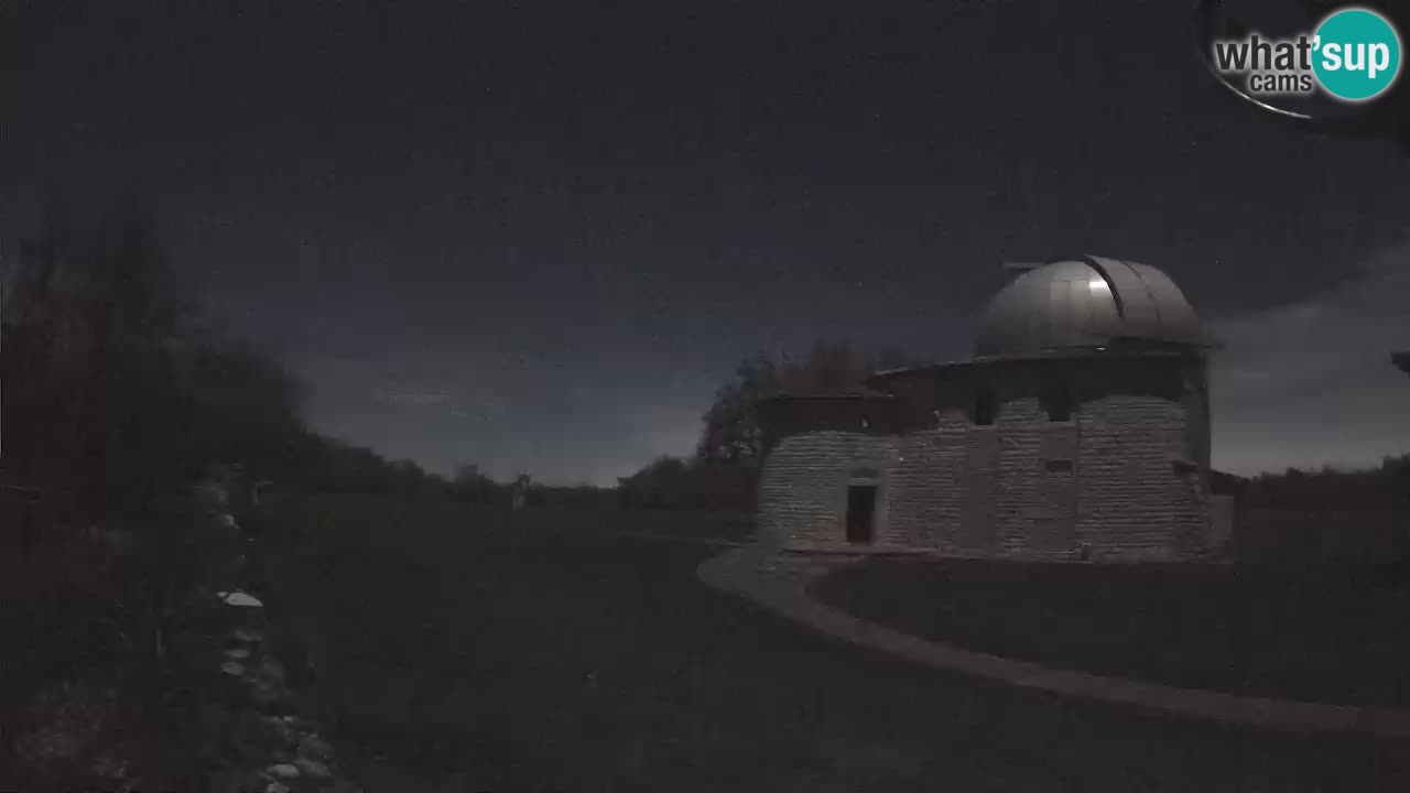 Webcam de l’Observatoire de Višnjan: Plongez dans le cosmos depuis l’Istrie, Croatie
