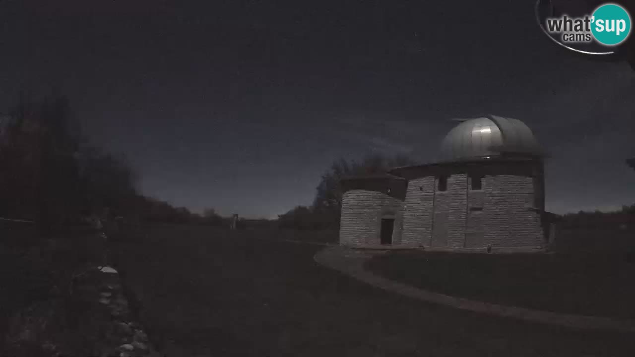 Webcam de l’Observatoire de Višnjan: Plongez dans le cosmos depuis l’Istrie, Croatie