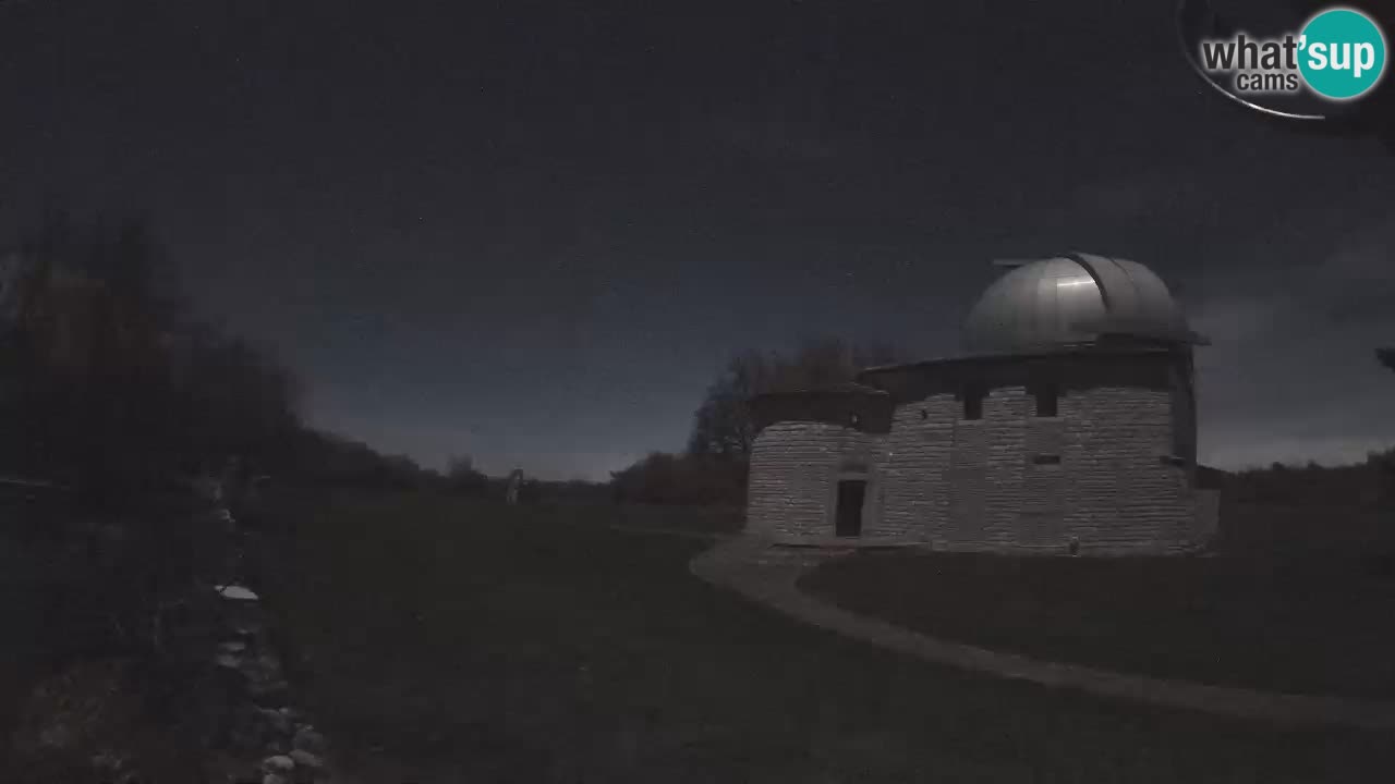 Višnjan Observatory Webcam: Gaze into the Cosmos from Istria, Croatia