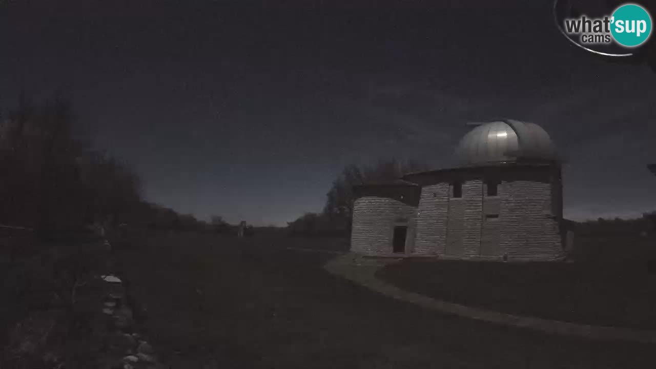 Webcam de l’Observatoire de Višnjan: Plongez dans le cosmos depuis l’Istrie, Croatie