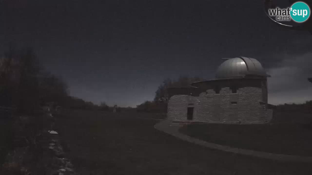 Webcam de l’Observatoire de Višnjan: Plongez dans le cosmos depuis l’Istrie, Croatie