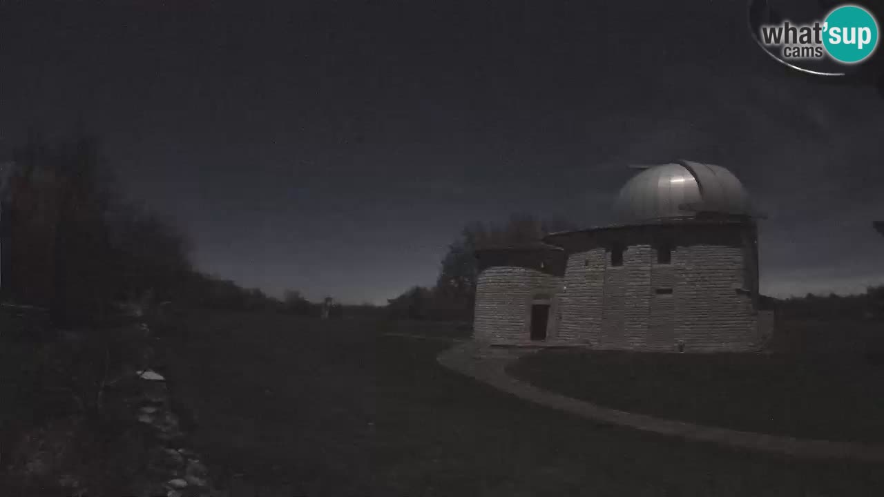 Višnjanska opservatorijska web kamera: Zavirite u svemir s poluotoka Istre, Hrvatska