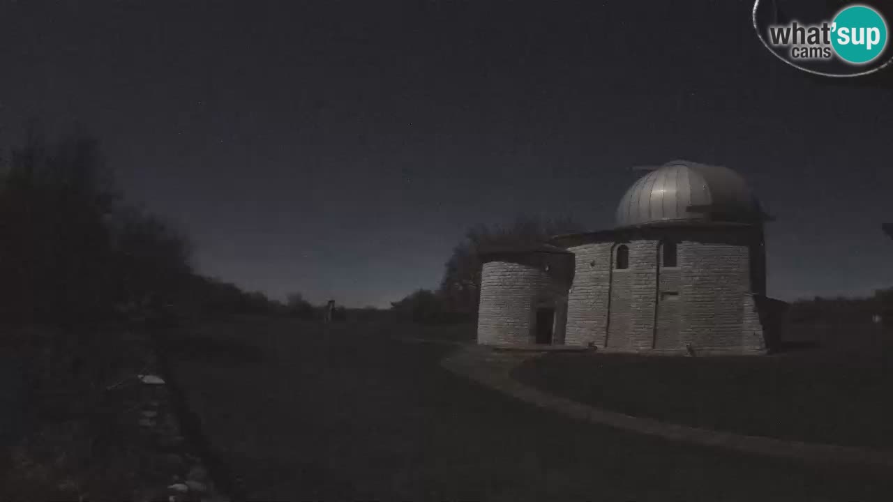 Višnjan Observatory Webcam: Gaze into the Cosmos from Istria, Croatia
