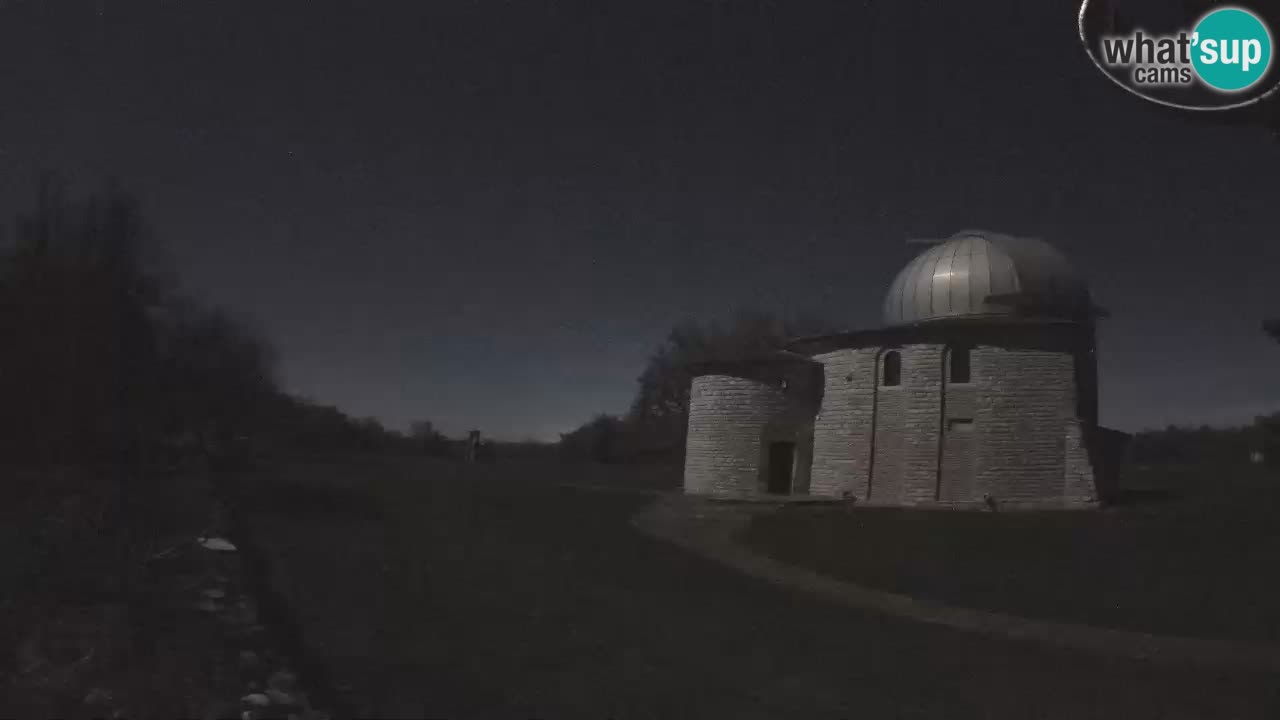 Webcam de l’Observatoire de Višnjan: Plongez dans le cosmos depuis l’Istrie, Croatie