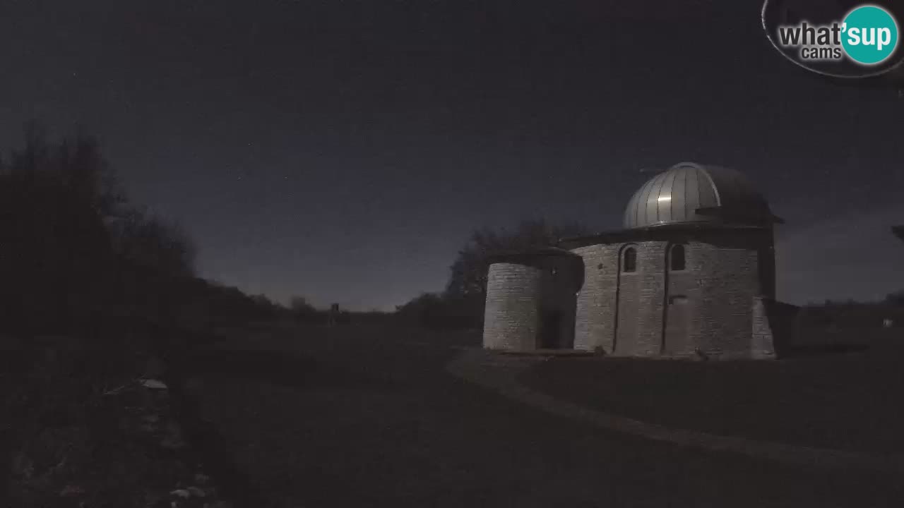 Višnjan Observatory Webcam: Gaze into the Cosmos from Istria, Croatia
