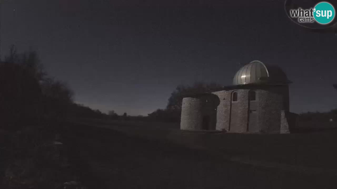 Višnjan Observatory Webcam: Gaze into the Cosmos from Istria, Croatia