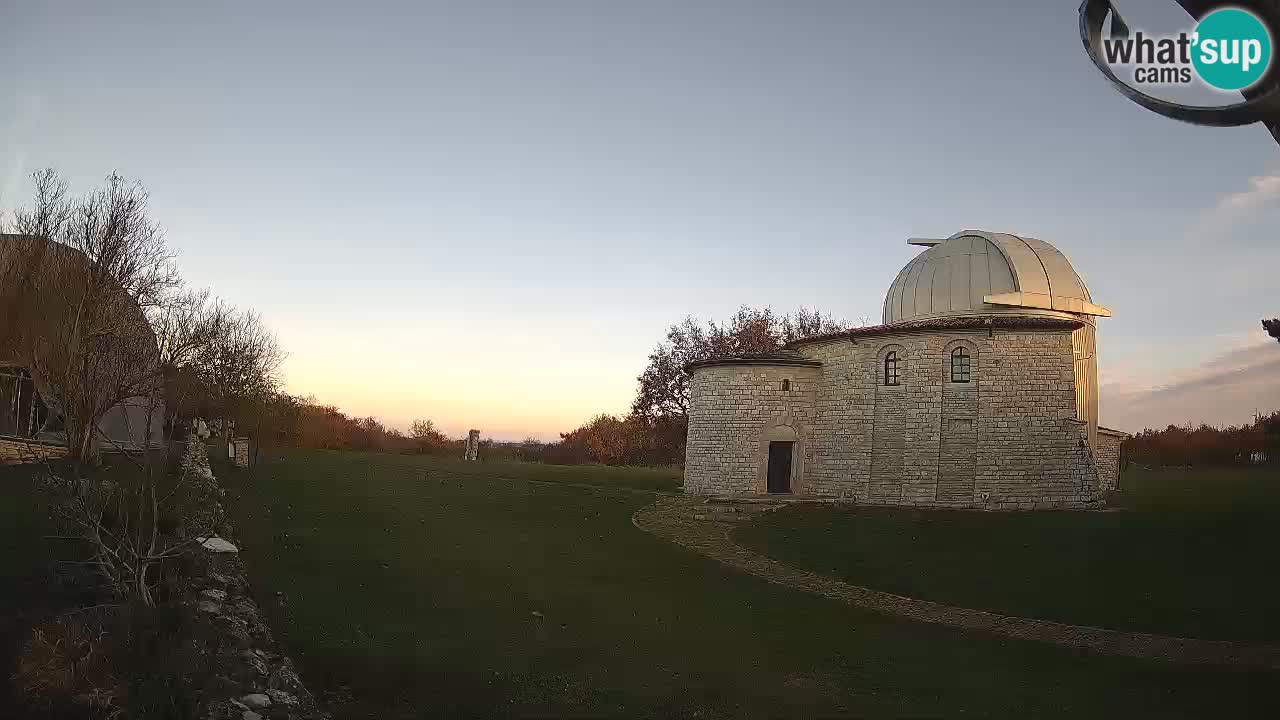 Višnjan Observatory Webcam: Gaze into the Cosmos from Istria, Croatia