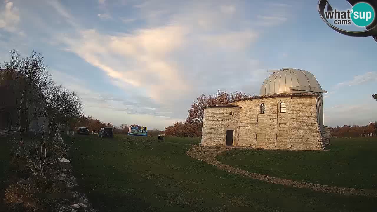 Webcam de l’Observatoire de Višnjan: Plongez dans le cosmos depuis l’Istrie, Croatie
