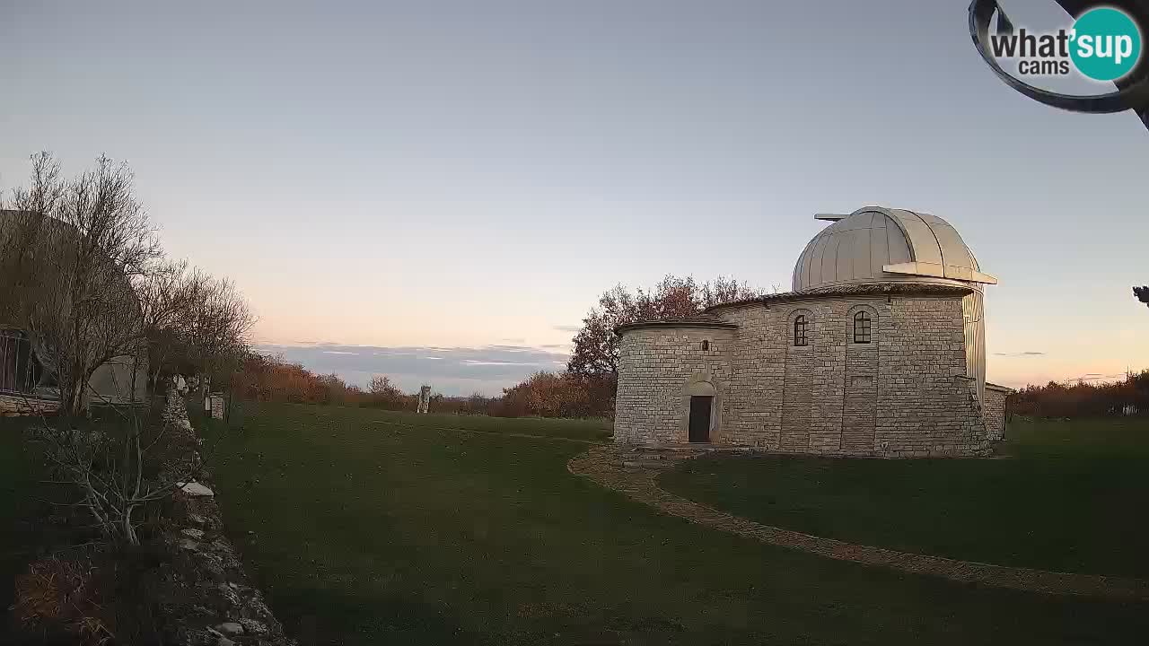 Višnjanska observatorijska spletna kamera: Opazujte vesolje iz Istre, Hrvaška
