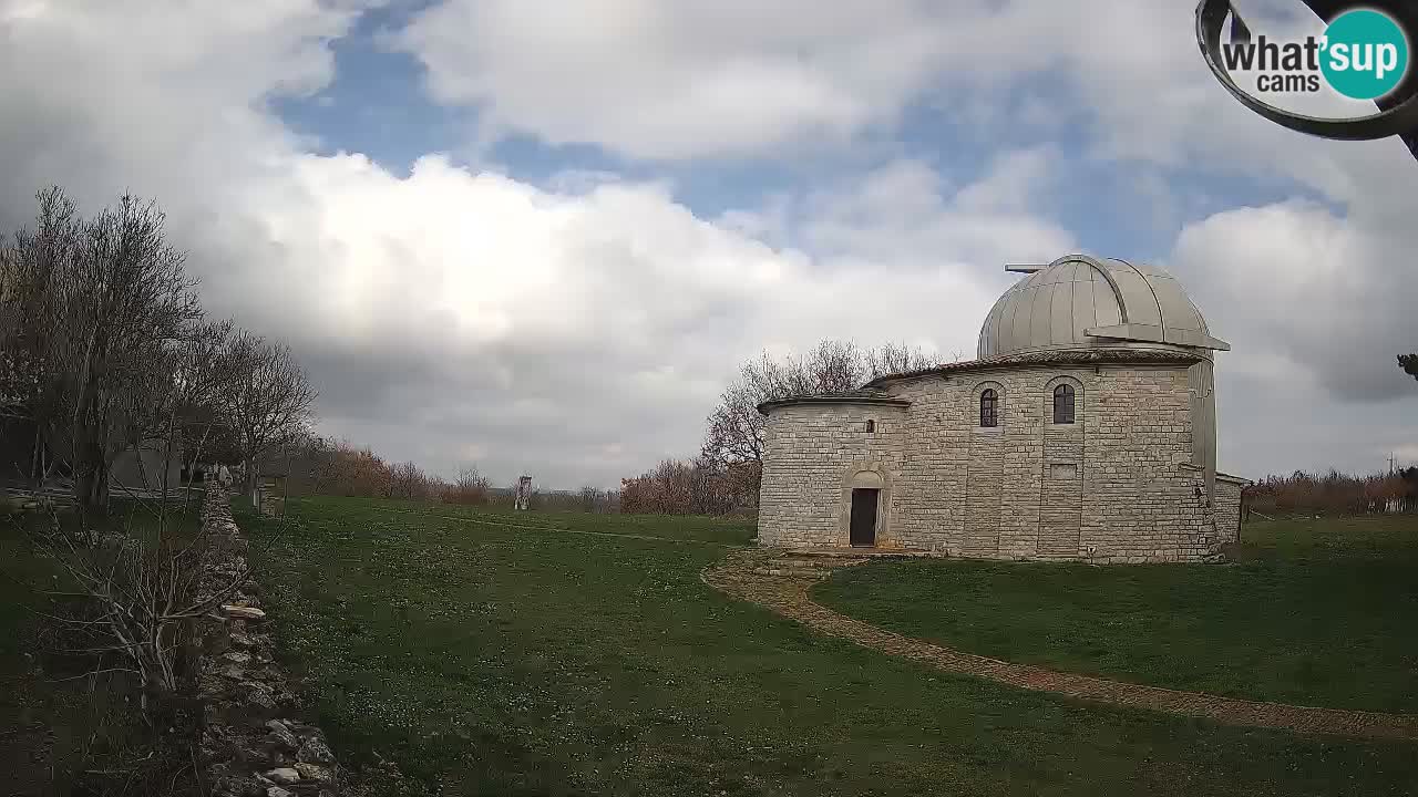 Višnjan Observatory Webcam: Gaze into the Cosmos from Istria, Croatia