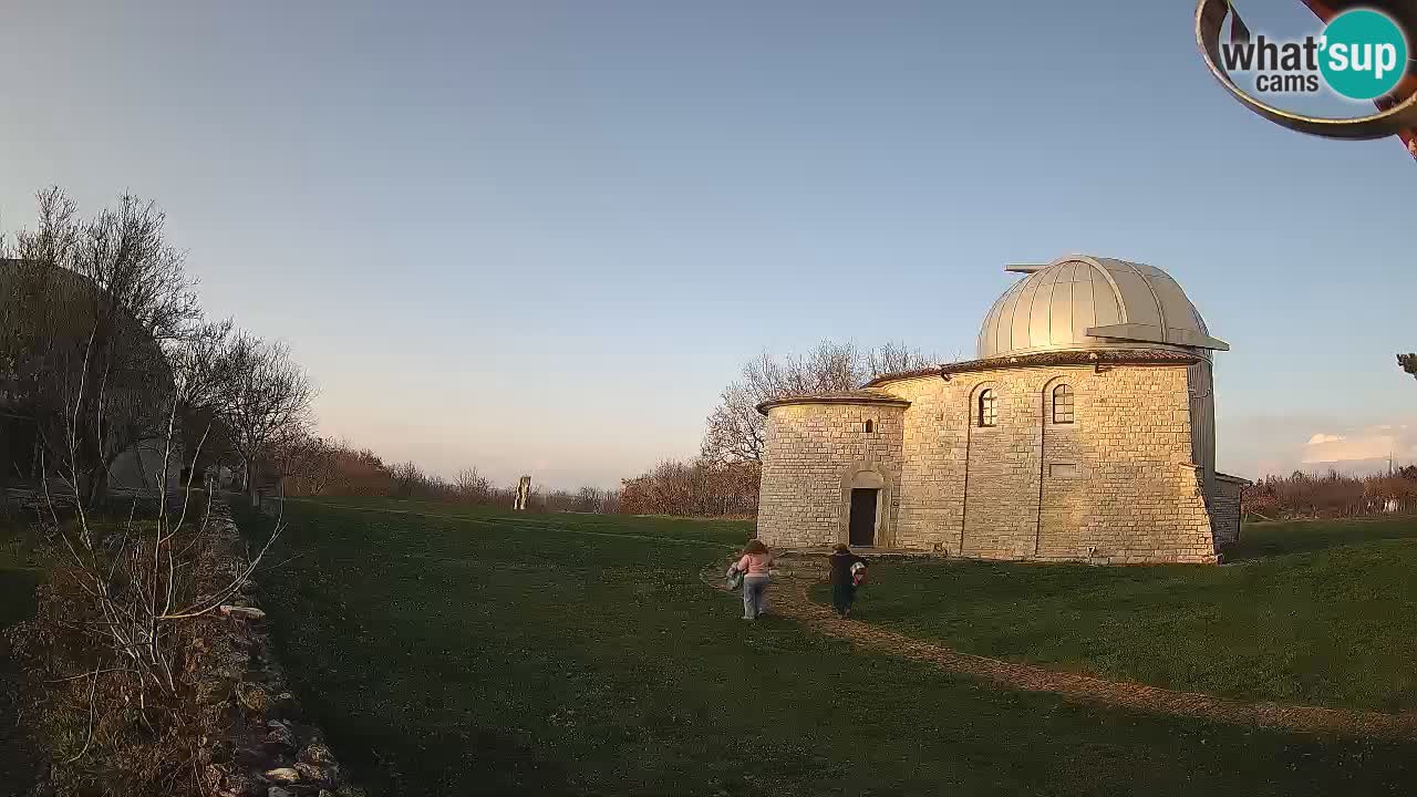 Višnjan Observatory Webcam: Gaze into the Cosmos from Istria, Croatia