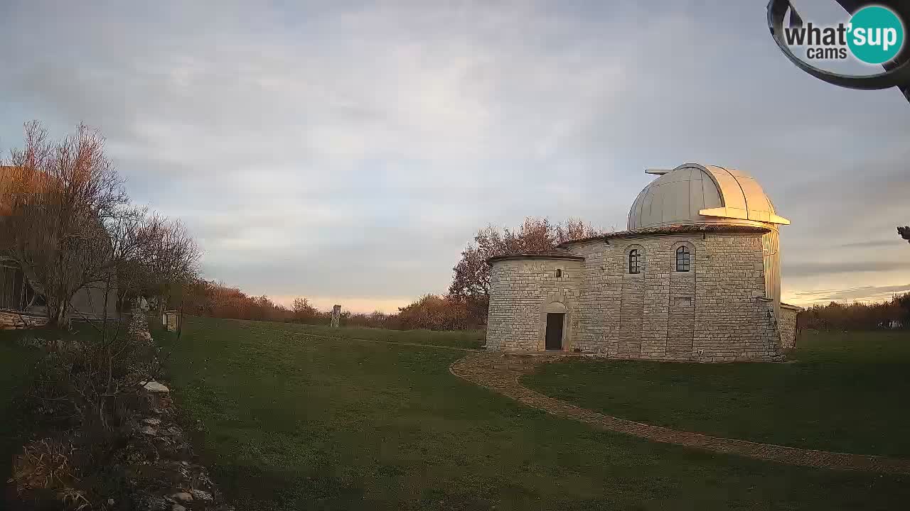 Višnjanska observatorijska spletna kamera: Opazujte vesolje iz Istre, Hrvaška