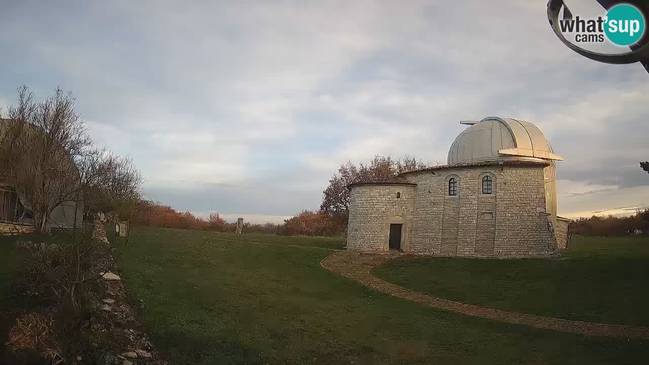Višnjanska opservatorijska web kamera: Zavirite u svemir s poluotoka Istre, Hrvatska
