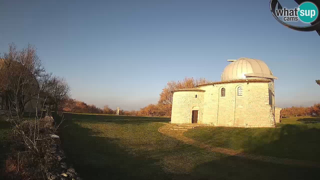 Višnjan Observatory Webcam: Gaze into the Cosmos from Istria, Croatia