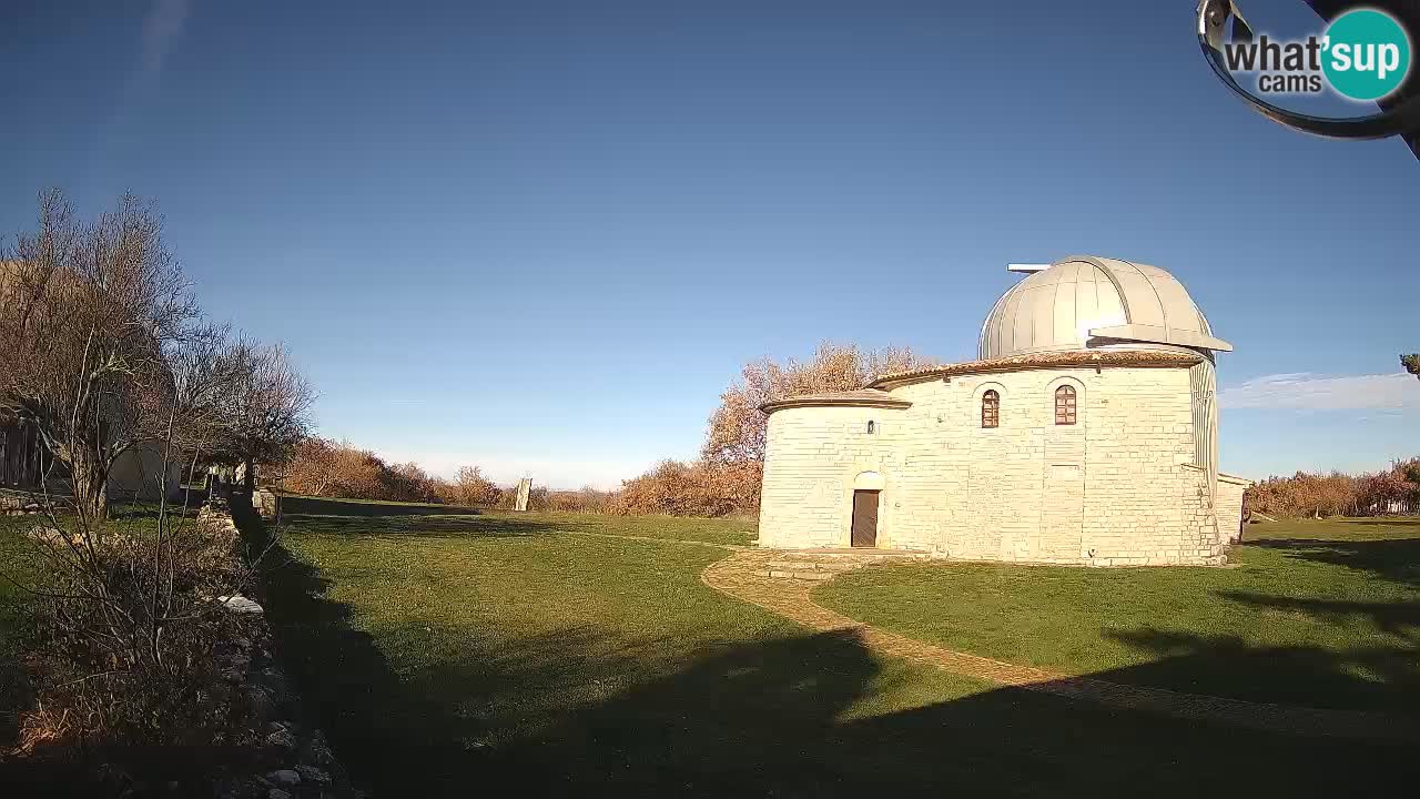 Višnjan Observatory Webcam: Gaze into the Cosmos from Istria, Croatia