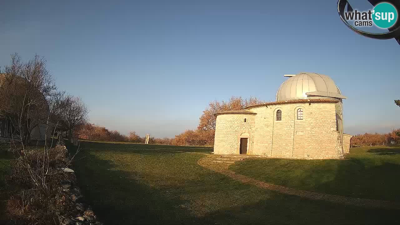 Višnjan Observatory Webcam: Gaze into the Cosmos from Istria, Croatia