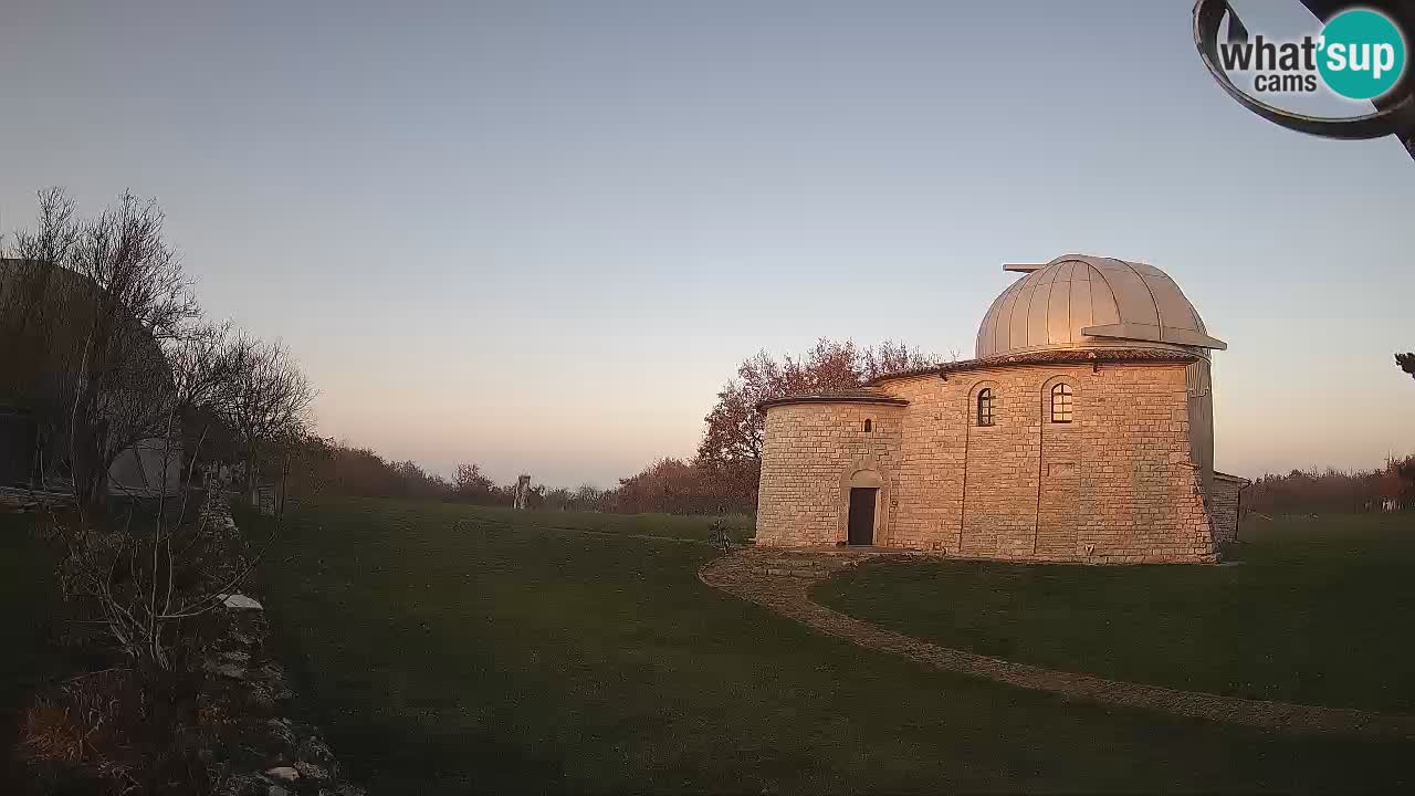 Višnjan Observatory Webcam: Gaze into the Cosmos from Istria, Croatia
