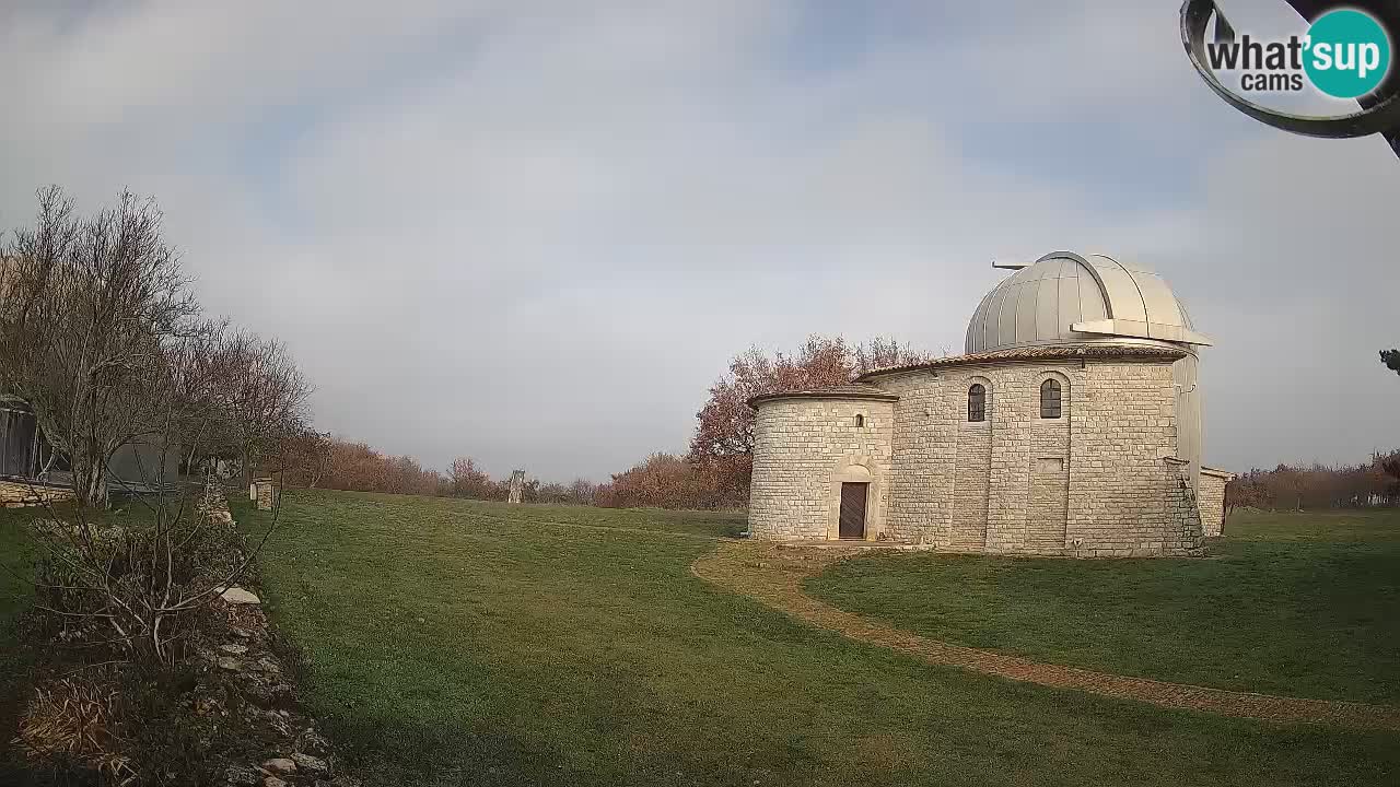 Višnjan Observatory Webcam: Gaze into the Cosmos from Istria, Croatia