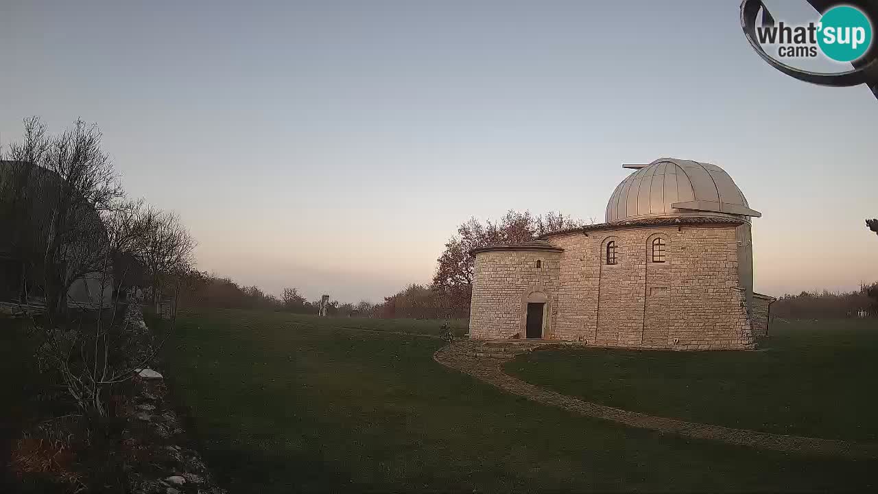 Višnjan Observatory Webcam: Gaze into the Cosmos from Istria, Croatia