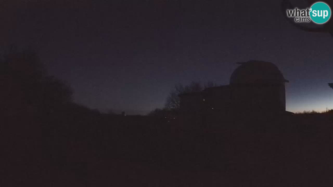 Višnjanska opservatorijska web kamera: Zavirite u svemir s poluotoka Istre, Hrvatska