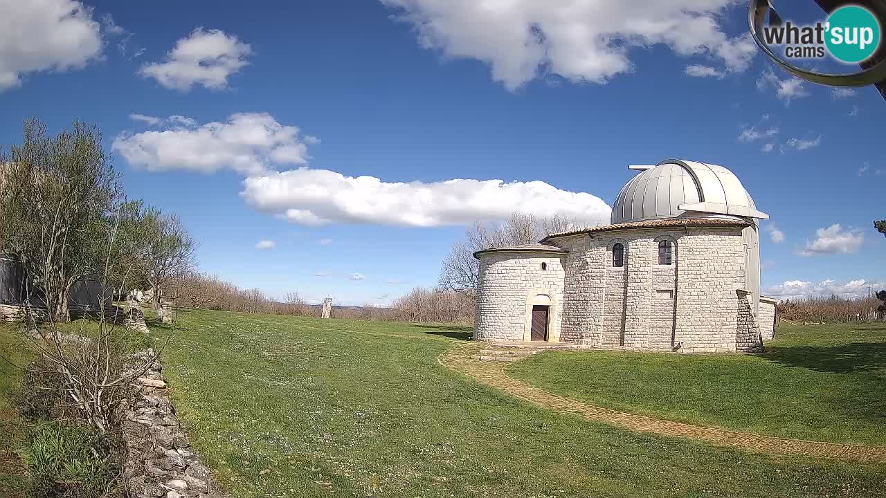 Višnjan Observatory Webcam: Gaze into the Cosmos from Istria, Croatia