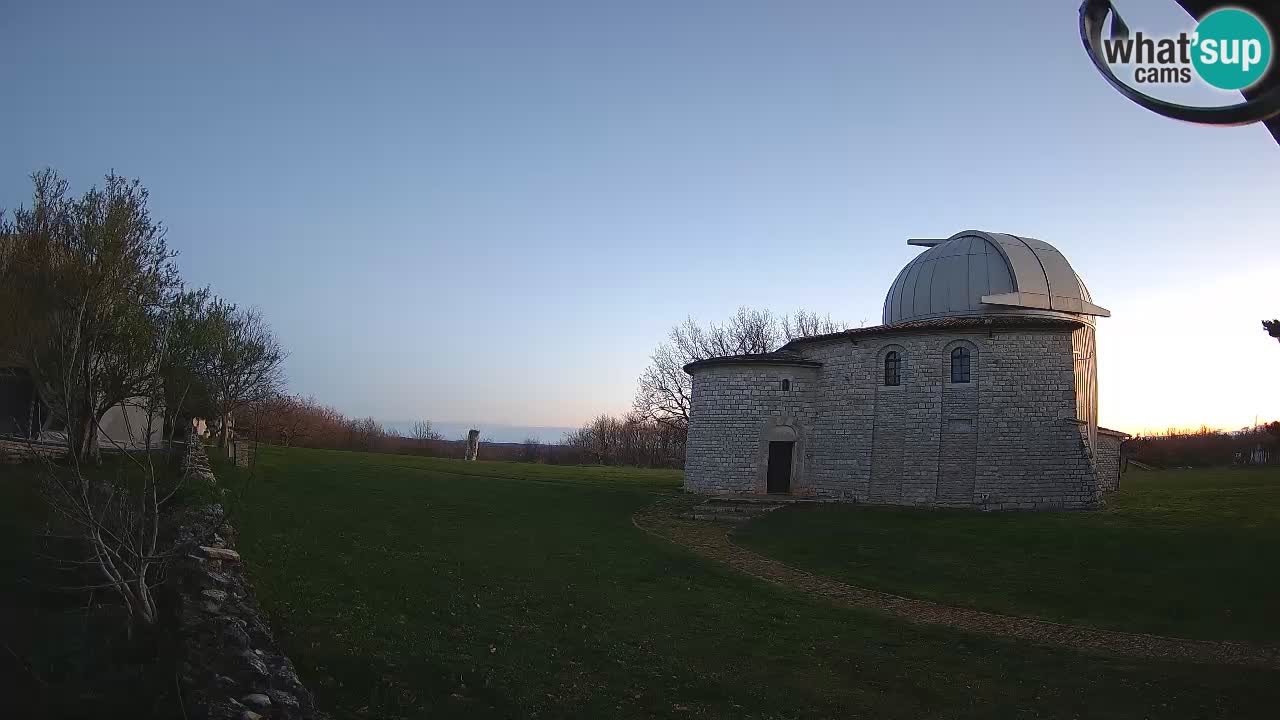 Webcam de l’Observatoire de Višnjan: Plongez dans le cosmos depuis l’Istrie, Croatie