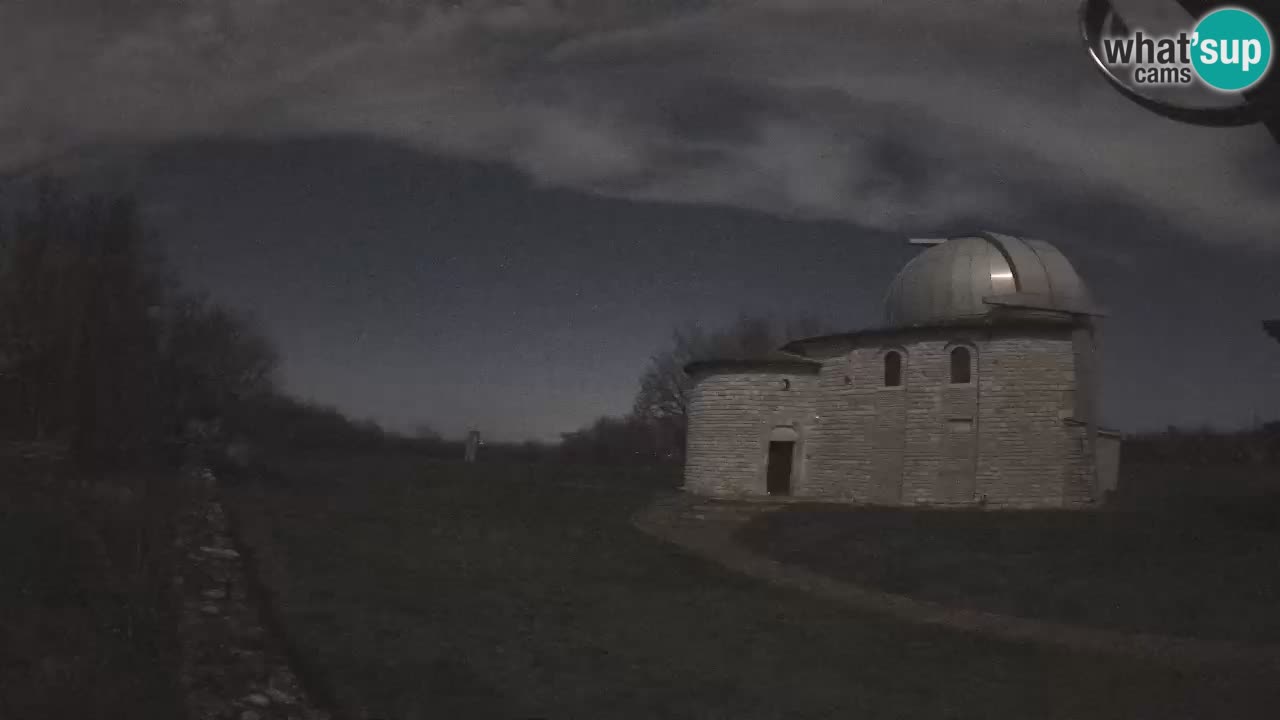 Višnjan Observatory Webcam: Gaze into the Cosmos from Istria, Croatia