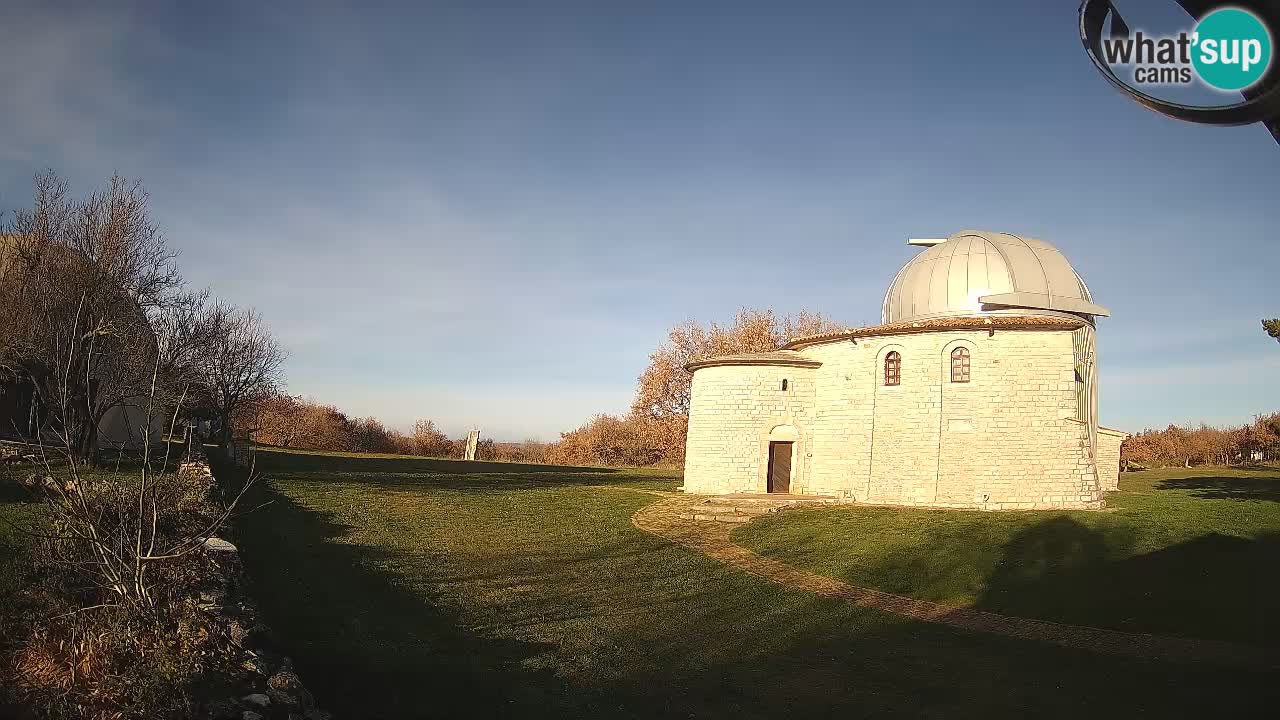 Višnjan Observatory Webcam: Gaze into the Cosmos from Istria, Croatia