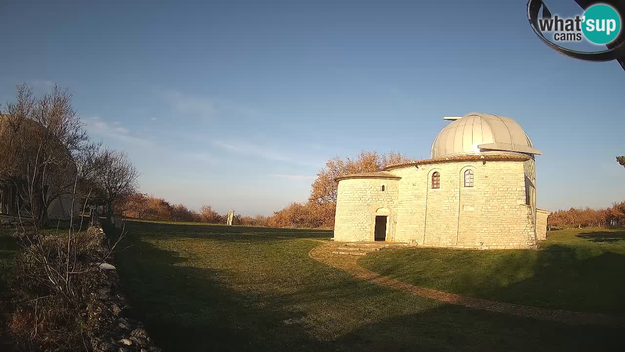 Višnjanska observatorijska spletna kamera: Opazujte vesolje iz Istre, Hrvaška