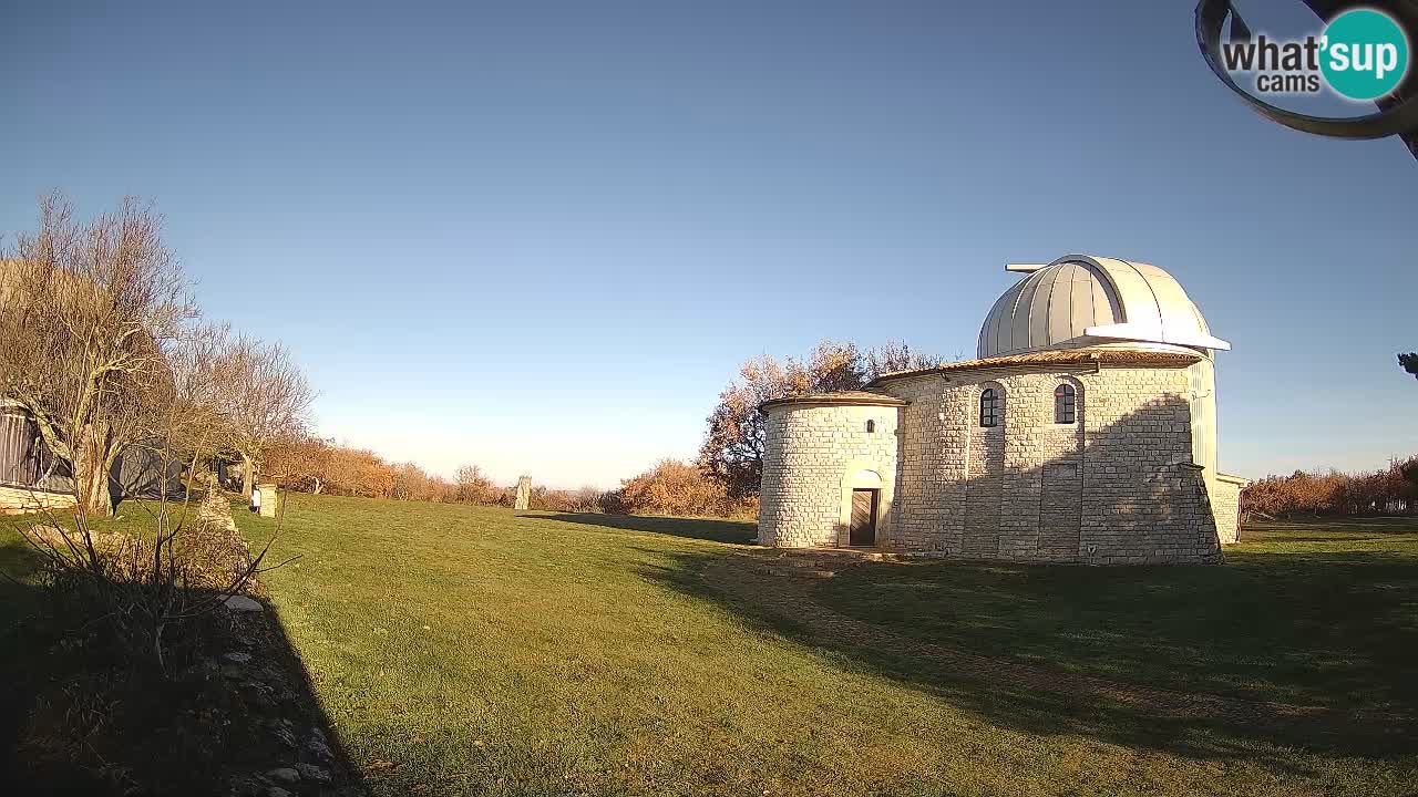 Višnjan Observatory Webcam: Gaze into the Cosmos from Istria, Croatia
