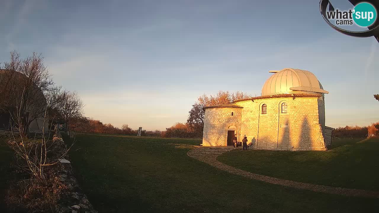 Višnjan Observatory Webcam: Gaze into the Cosmos from Istria, Croatia