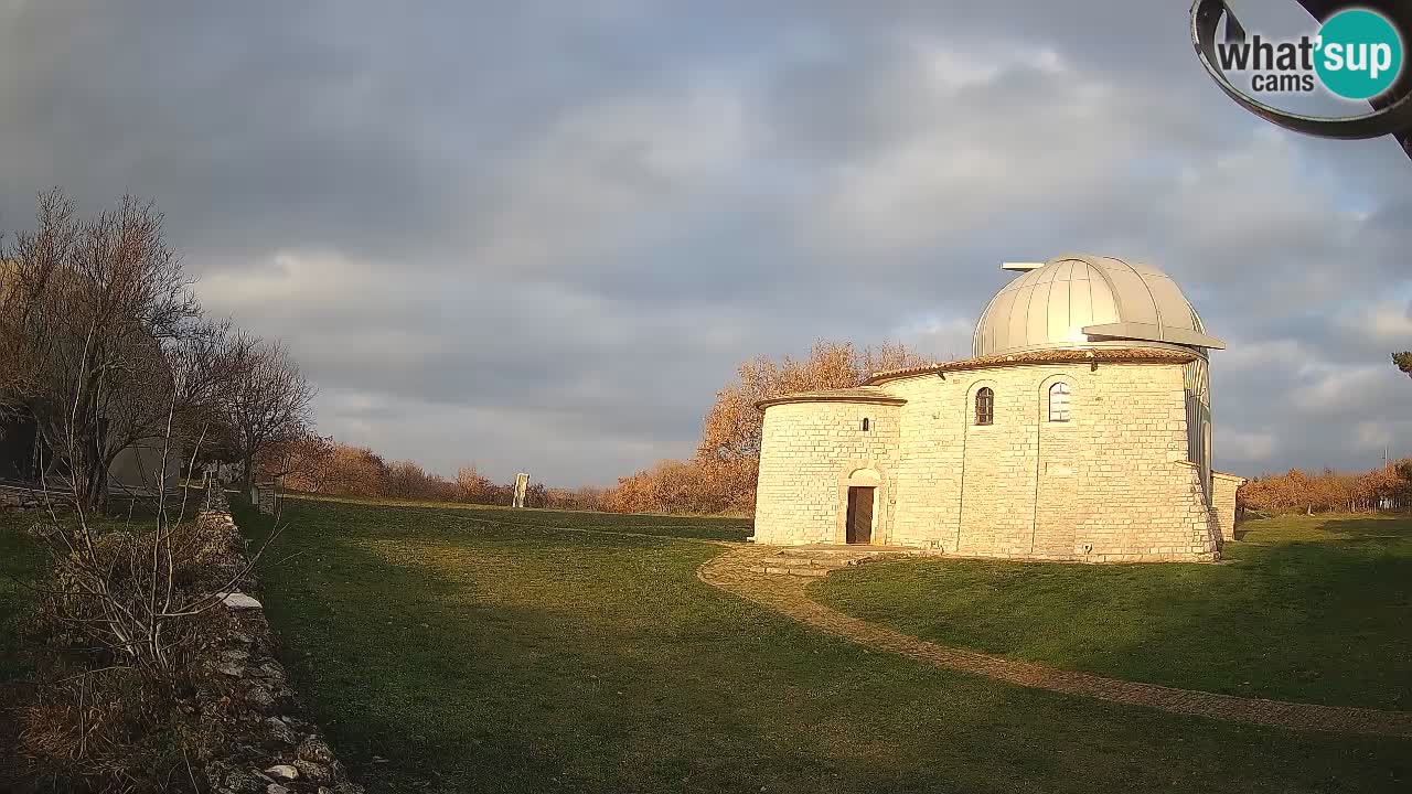 Višnjanska observatorijska spletna kamera: Opazujte vesolje iz Istre, Hrvaška