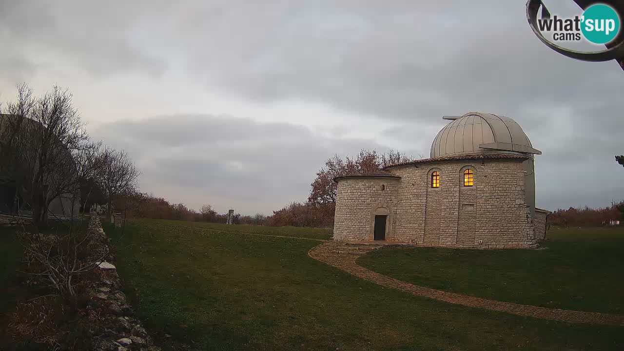 Višnjan Observatory Webcam: Gaze into the Cosmos from Istria, Croatia