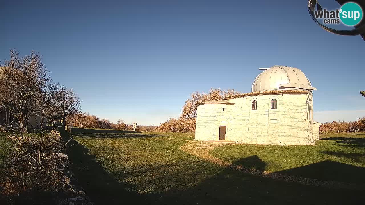 Višnjan Observatory Webcam: Gaze into the Cosmos from Istria, Croatia