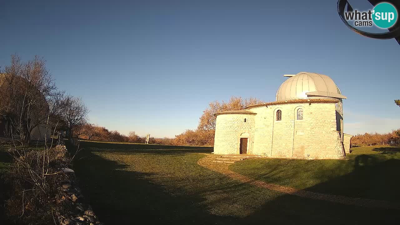 Webcam de l’Observatoire de Višnjan: Plongez dans le cosmos depuis l’Istrie, Croatie