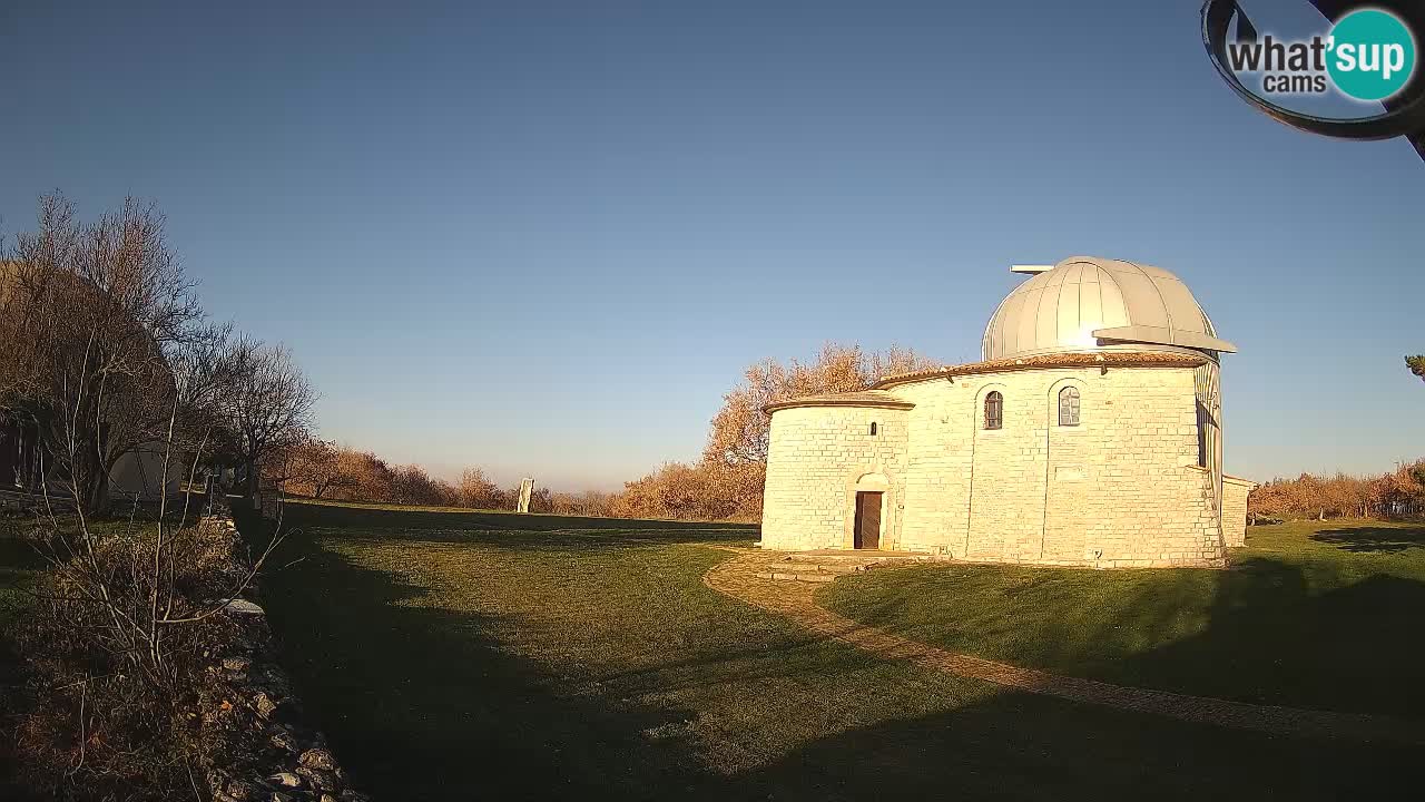 Višnjanska observatorijska spletna kamera: Opazujte vesolje iz Istre, Hrvaška