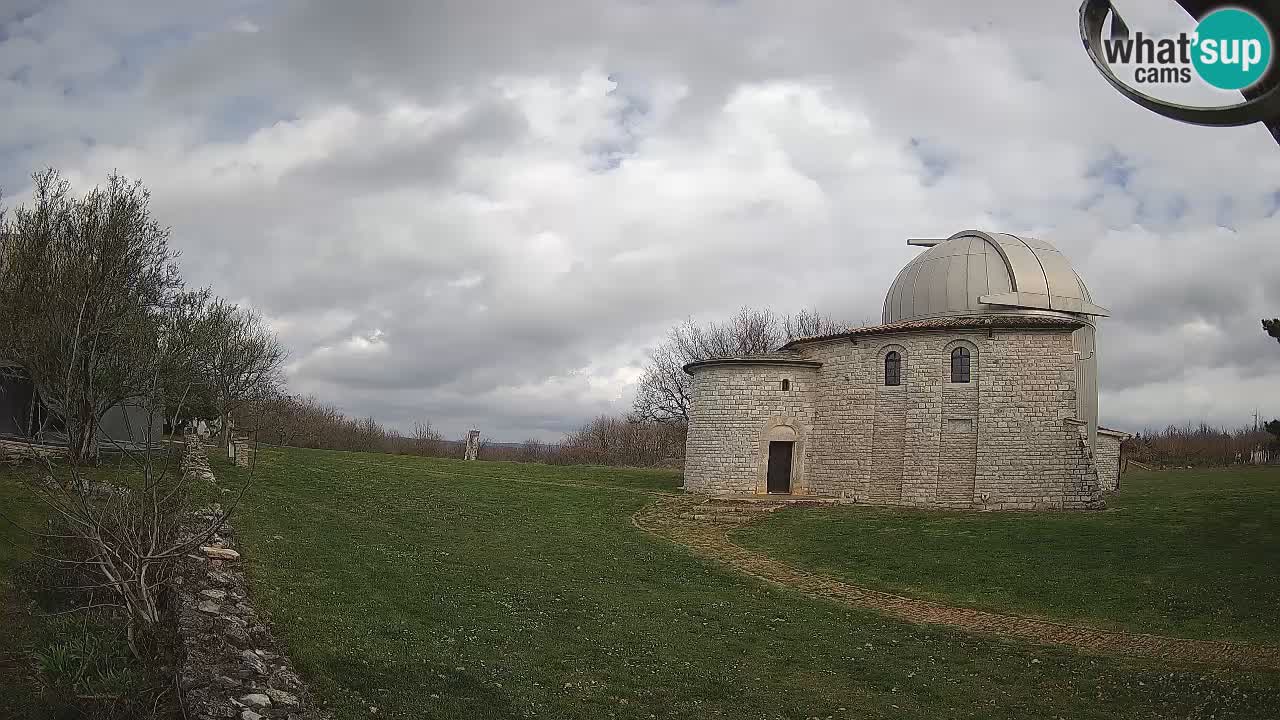 Višnjan Observatory Webcam: Gaze into the Cosmos from Istria, Croatia