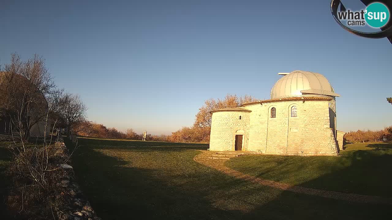 Višnjan Observatory Webcam: Gaze into the Cosmos from Istria, Croatia