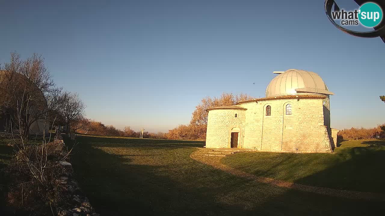 Webcam de l’Observatoire de Višnjan: Plongez dans le cosmos depuis l’Istrie, Croatie