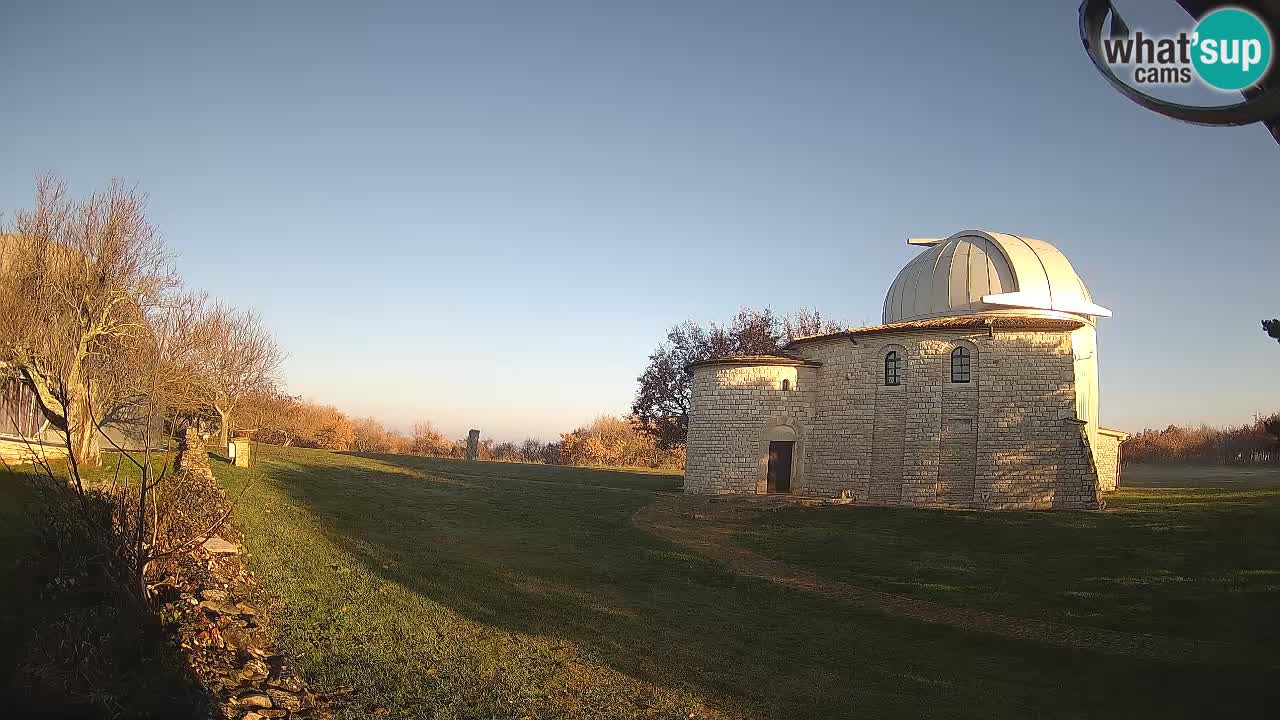 Webcam de l’Observatoire de Višnjan: Plongez dans le cosmos depuis l’Istrie, Croatie