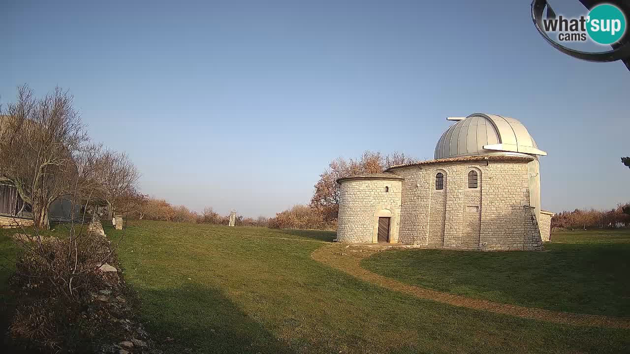 Webcam de l’Observatoire de Višnjan: Plongez dans le cosmos depuis l’Istrie, Croatie